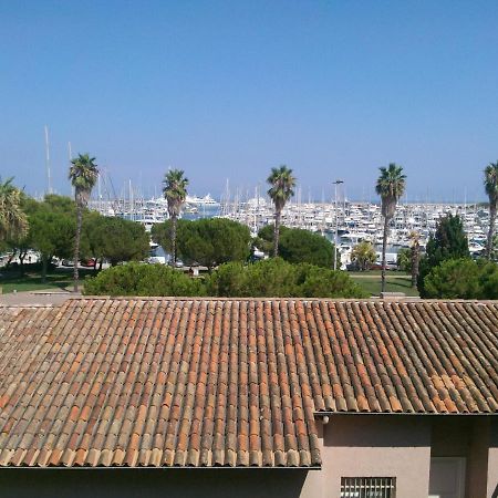Appartement Terrasse Magnifique Vue Mer Et Yachts Antibes Esterno foto