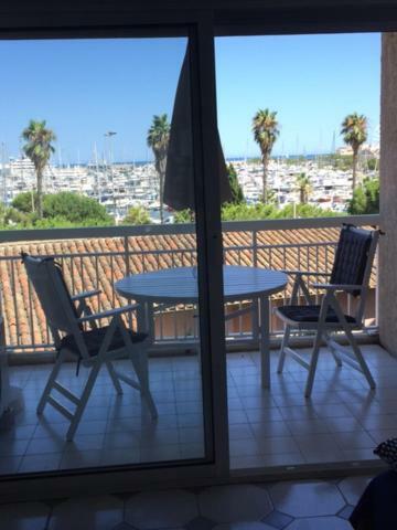 Appartement Terrasse Magnifique Vue Mer Et Yachts Antibes Esterno foto