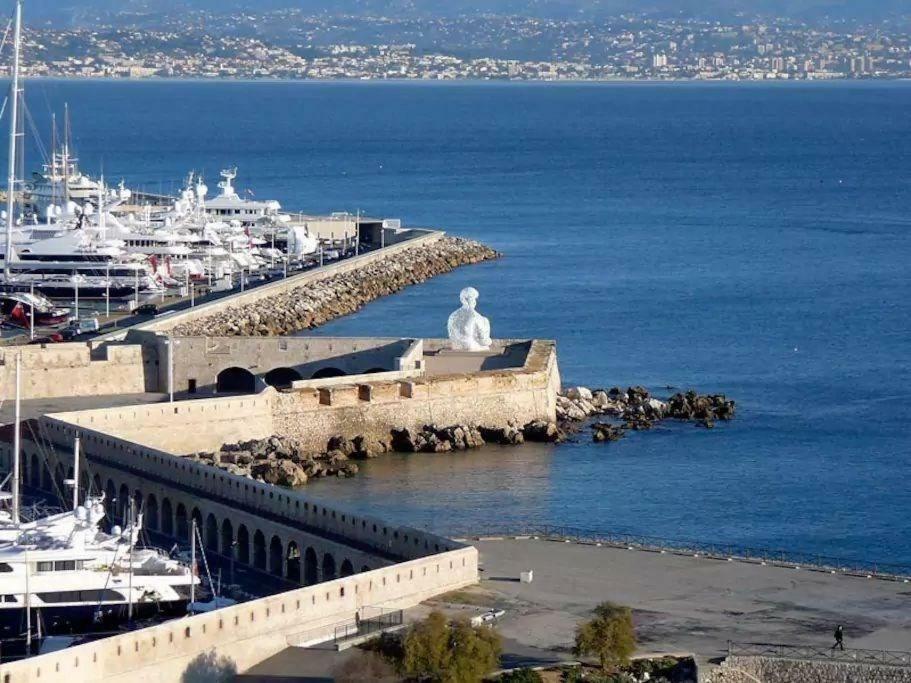 Appartement Terrasse Magnifique Vue Mer Et Yachts Antibes Esterno foto